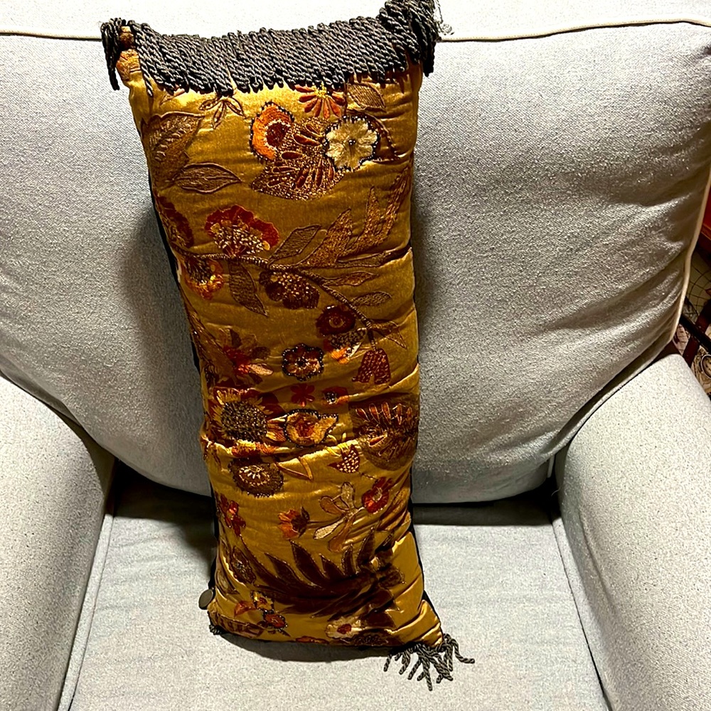 Decorative long pillow frills with bead detail Mediterranean brown